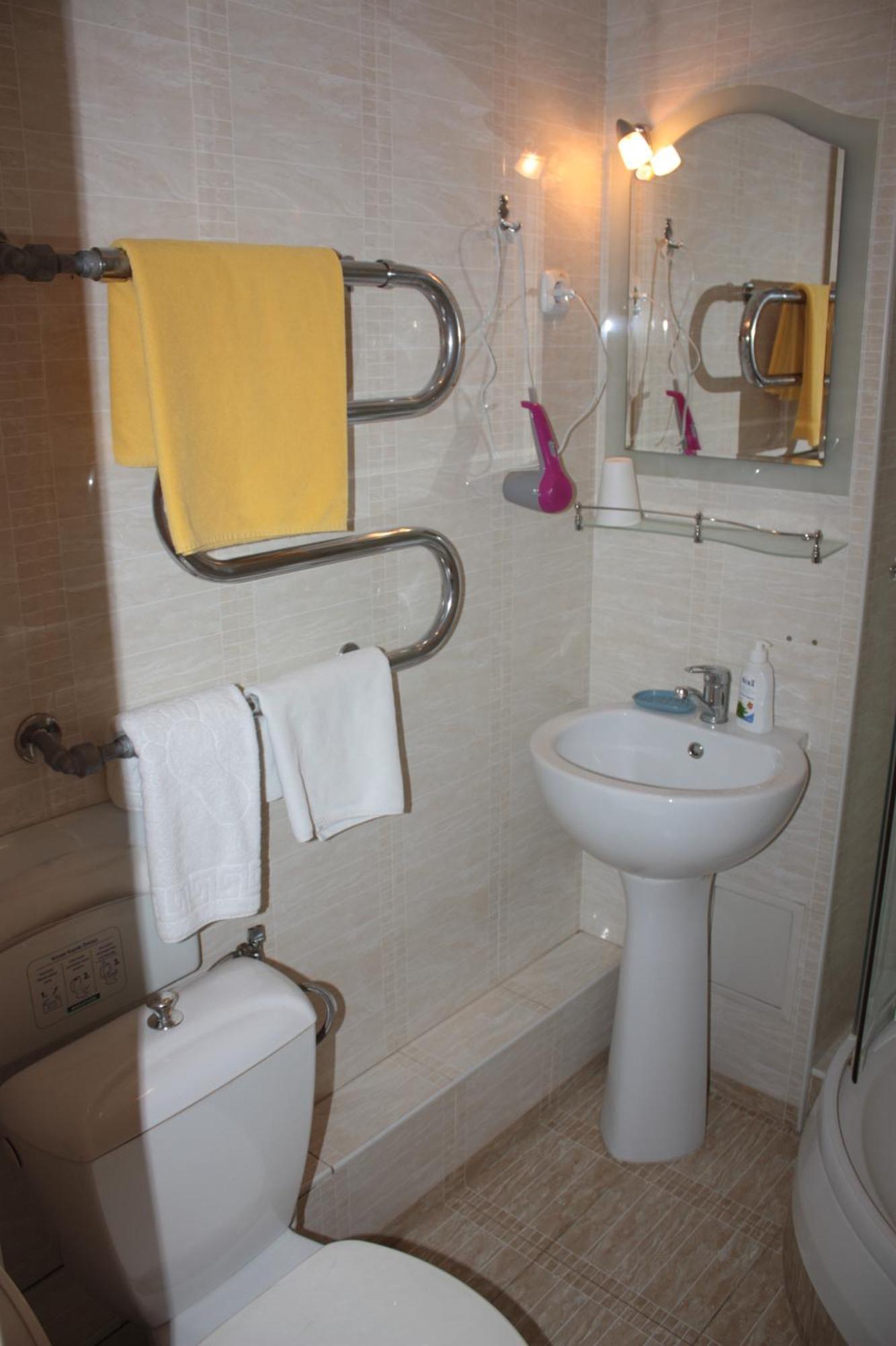 Berkana Hotel Алма Ата Екстериор снимка