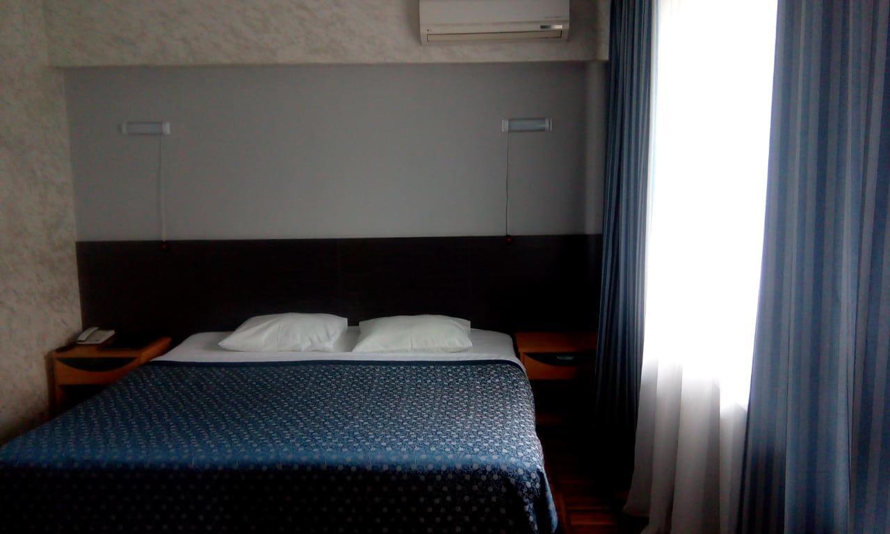 Berkana Hotel Алма Ата Екстериор снимка